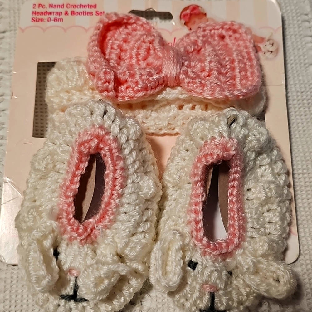 NWT So Dorable Baby Crocheted Hand Chrosheted Headwrap & Booties Set 0-6 Months